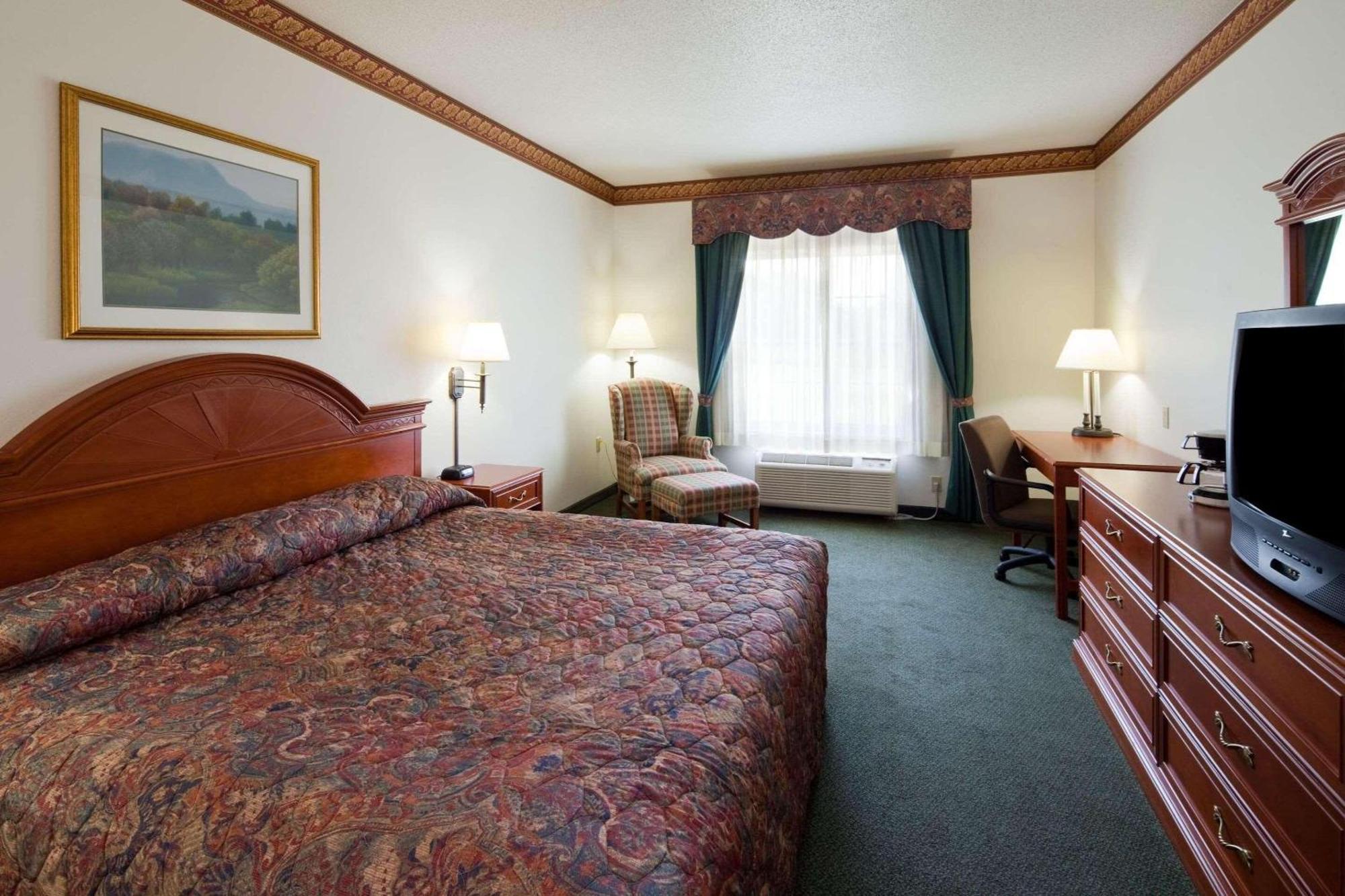 Country Inn & Suites By Radisson, Prairie Du Chien Exterior photo